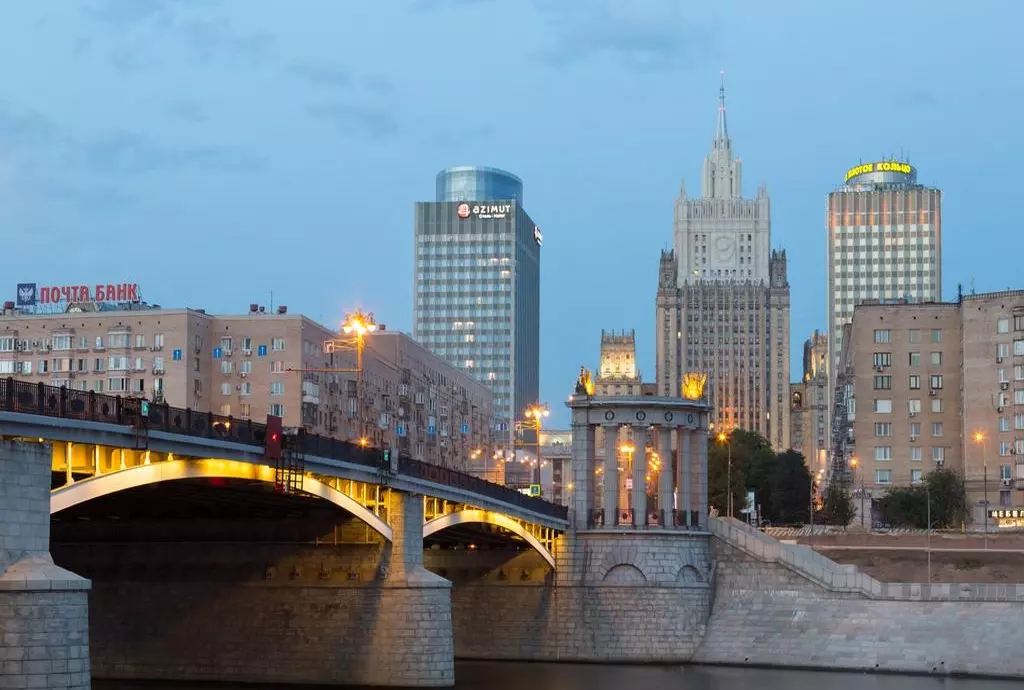 AZIMUT Hotel Smolenskaya Moscow_shabavizparvaz_06.jpg